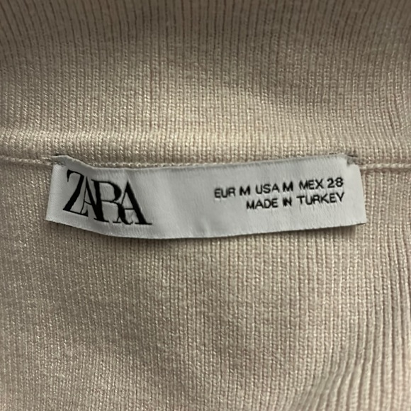 Cropped sweater - Picture 2 of 3